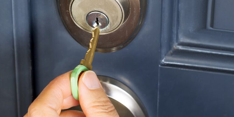 Reliable Locksmith Services for Residential Lock Repairs and Upgrades